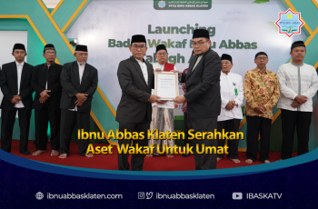 Ibnu Abbas Klaten Serahkan Aset  Wakaf Untuk Umat